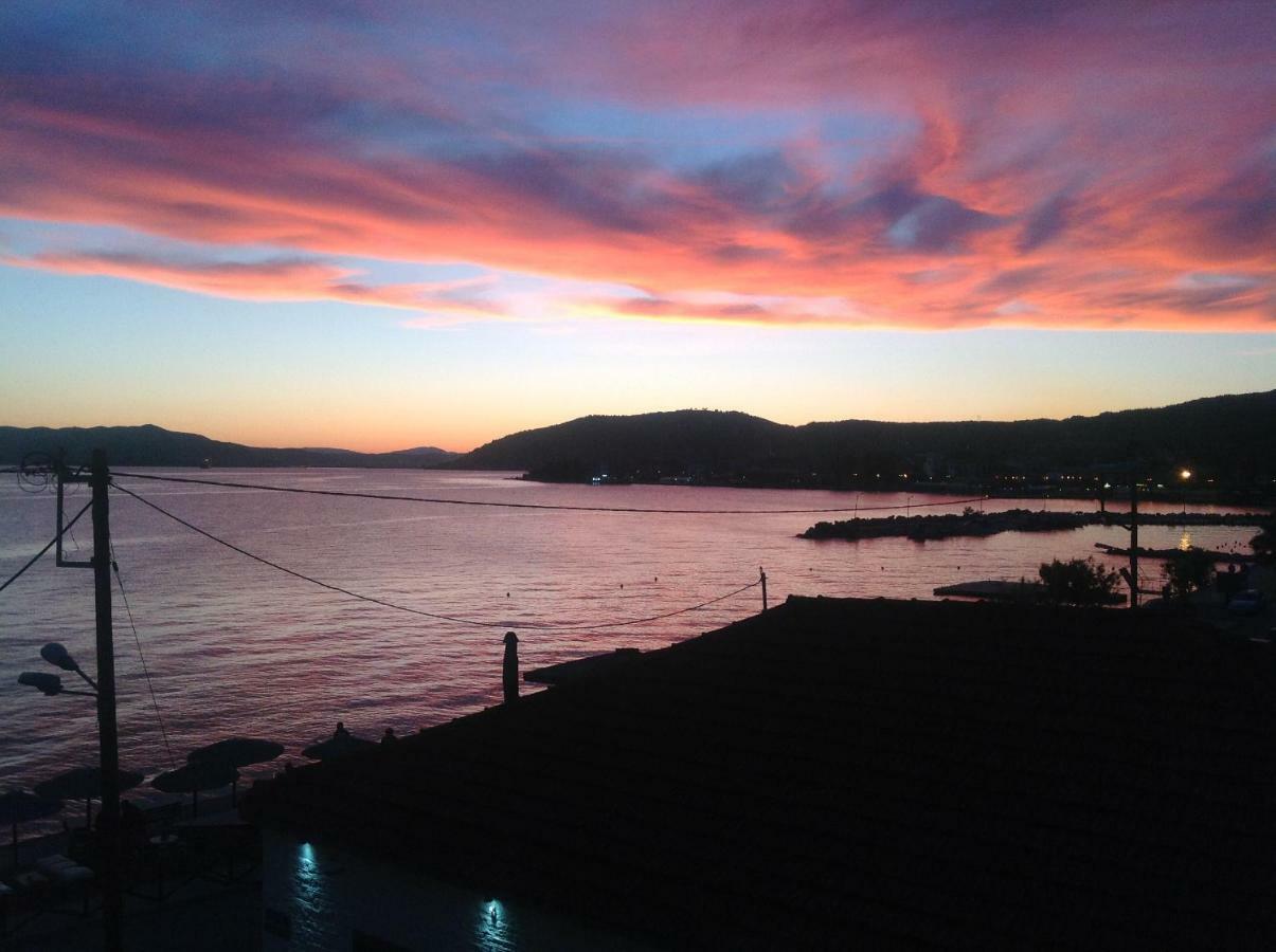 Filippos-Spectacular Area,,,,Panoramic,-Sea- View- Apartments-42M, Just Call On The Photo Number, For Price,Vacancy Etc,,-Next To Vallis Hotel,, 15Meters From Seaside!!! Agria Zewnętrze zdjęcie